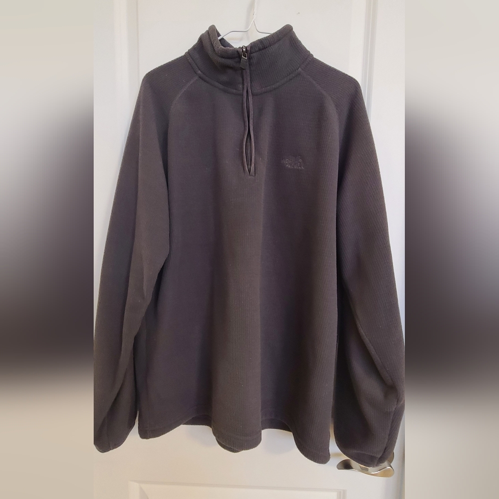 North Face Quarter zip fleece
